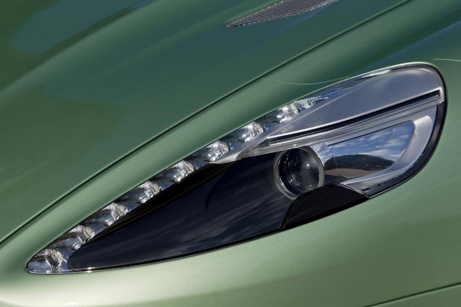 Детали экстерьера Aston Martin Vanquish 2012 года  (UK) (фото 92 из 170)